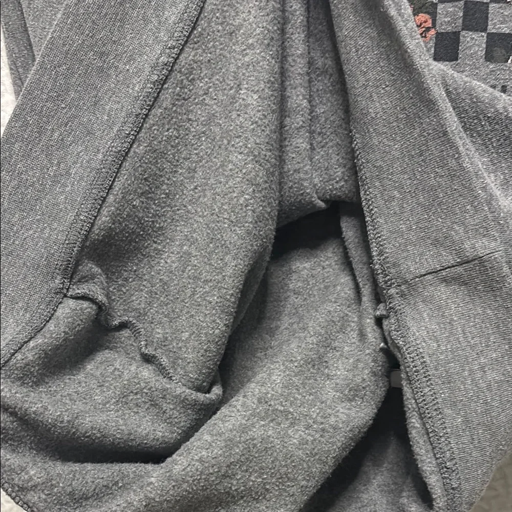 Women’s Cropped Vans Gray Hoodie with Floral Design - Picture 6 of 6